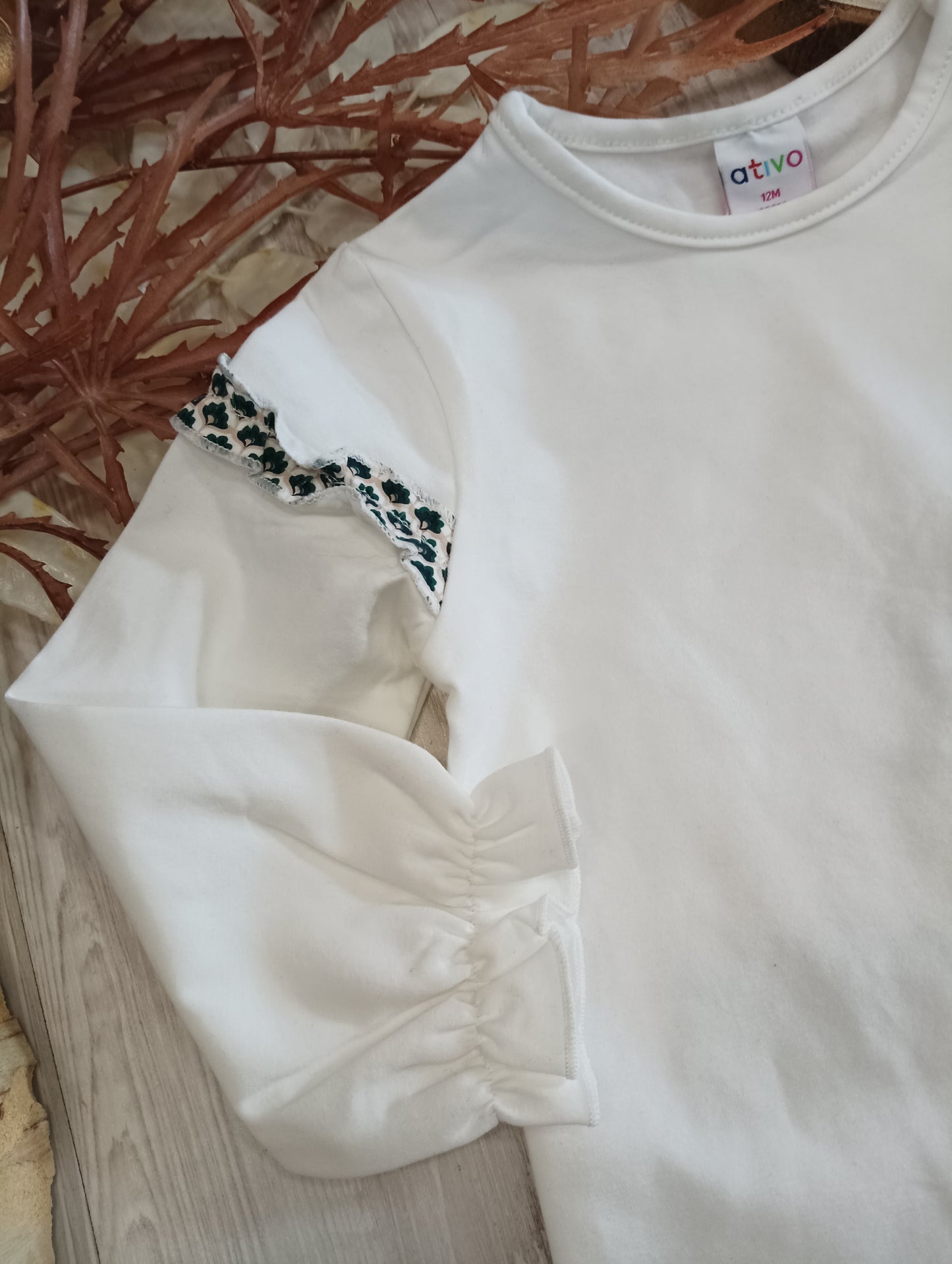 T-Shirt Felpata in Cotone Ruche Fantasia Geometrica sulle Maniche Ativo Kids Bambina 12-36 Mesi