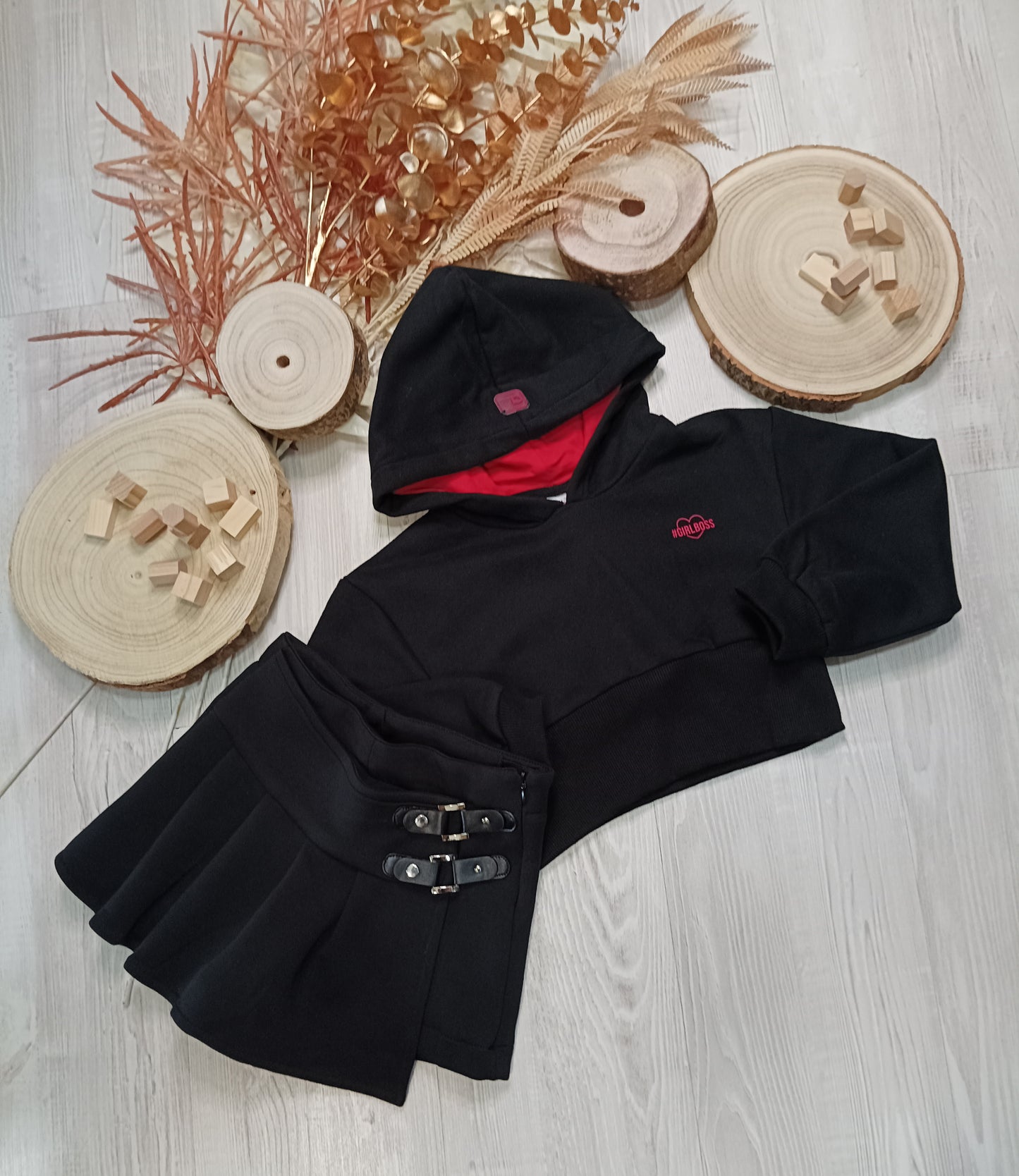 Shorts Nero con Piega Plissé Obliqua Pantaloncino Gonna Tessuto Scuba Ativo Kids Bambina/Ragazza 4-12 Anni