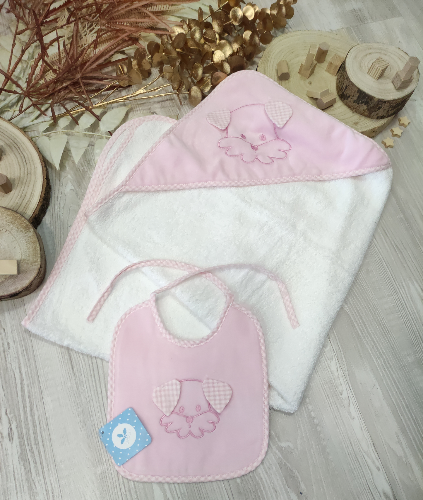 Set Accappatoio a Triangolo e Bavaglino Rosa con Ricamo Cagnolino Neonata Sardon