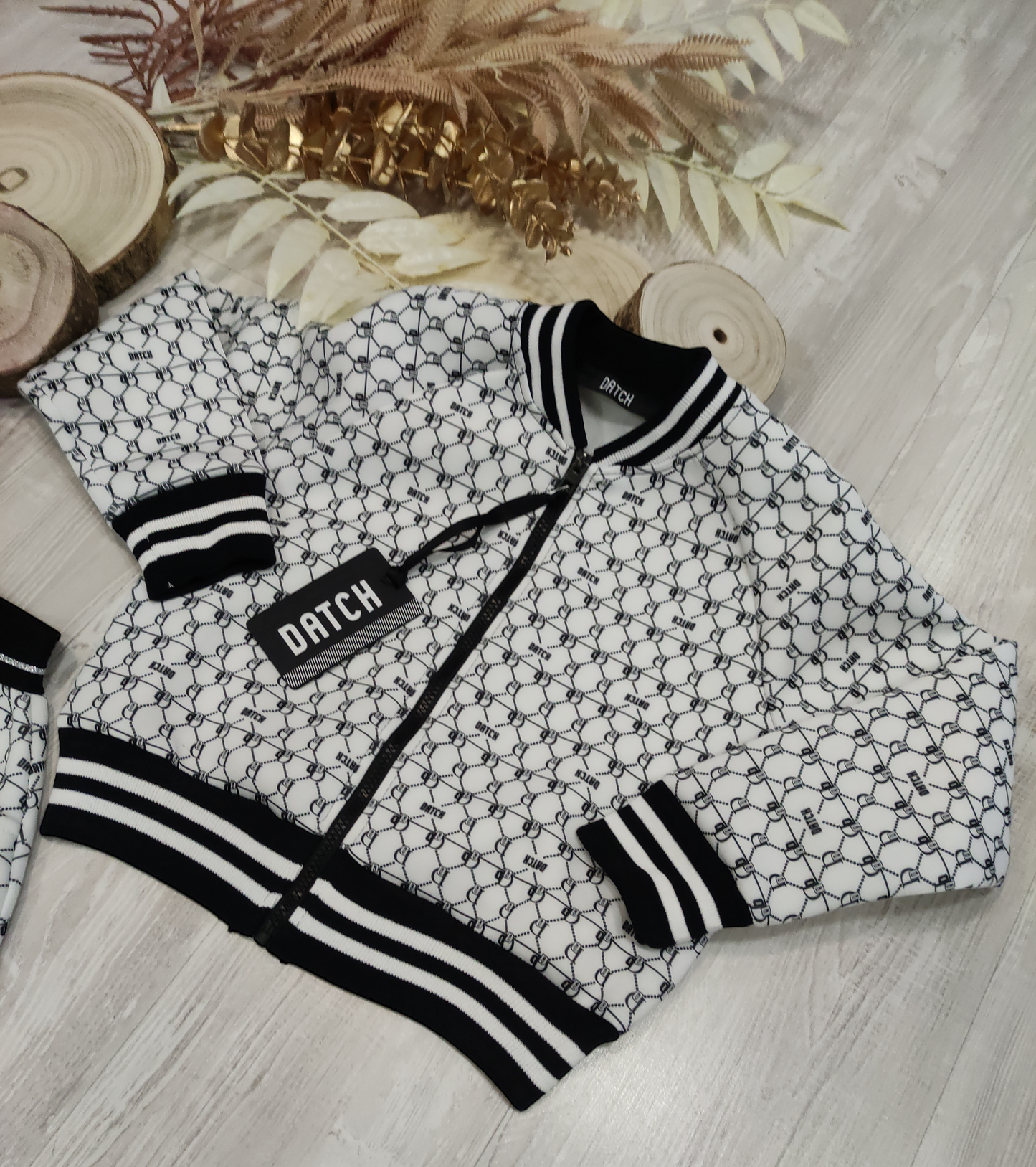 Giubbino Felpa Bianco e Nero Cropped in Jersey Scuba con Zip Stampato Fantasia DATCH Ragazza S - XL 8-14 Anni