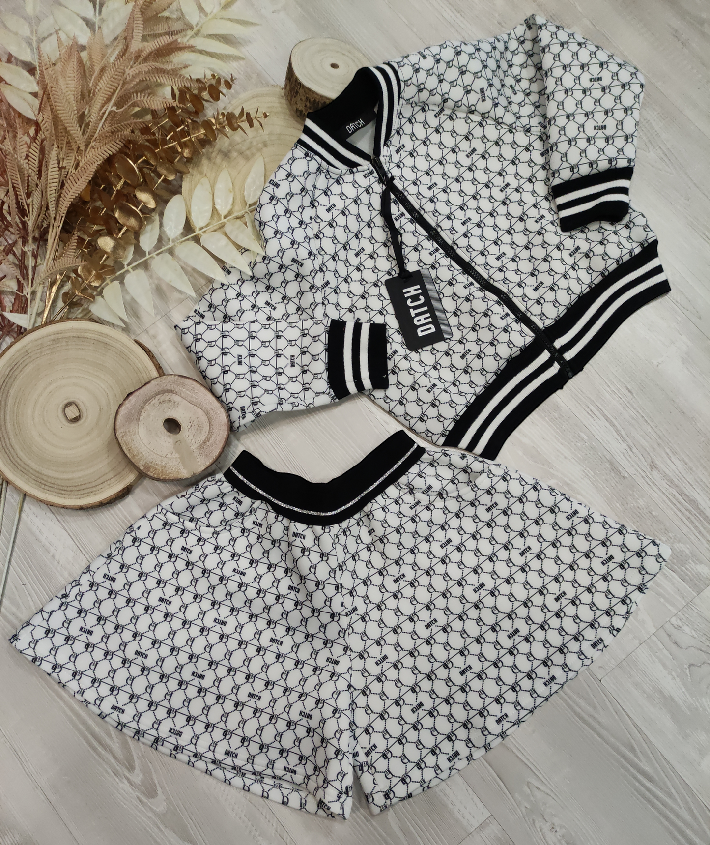 Giubbino Felpa Bianco e Nero Cropped in Jersey Scuba con Zip Stampato Fantasia DATCH Ragazza S - XL 8-14 Anni