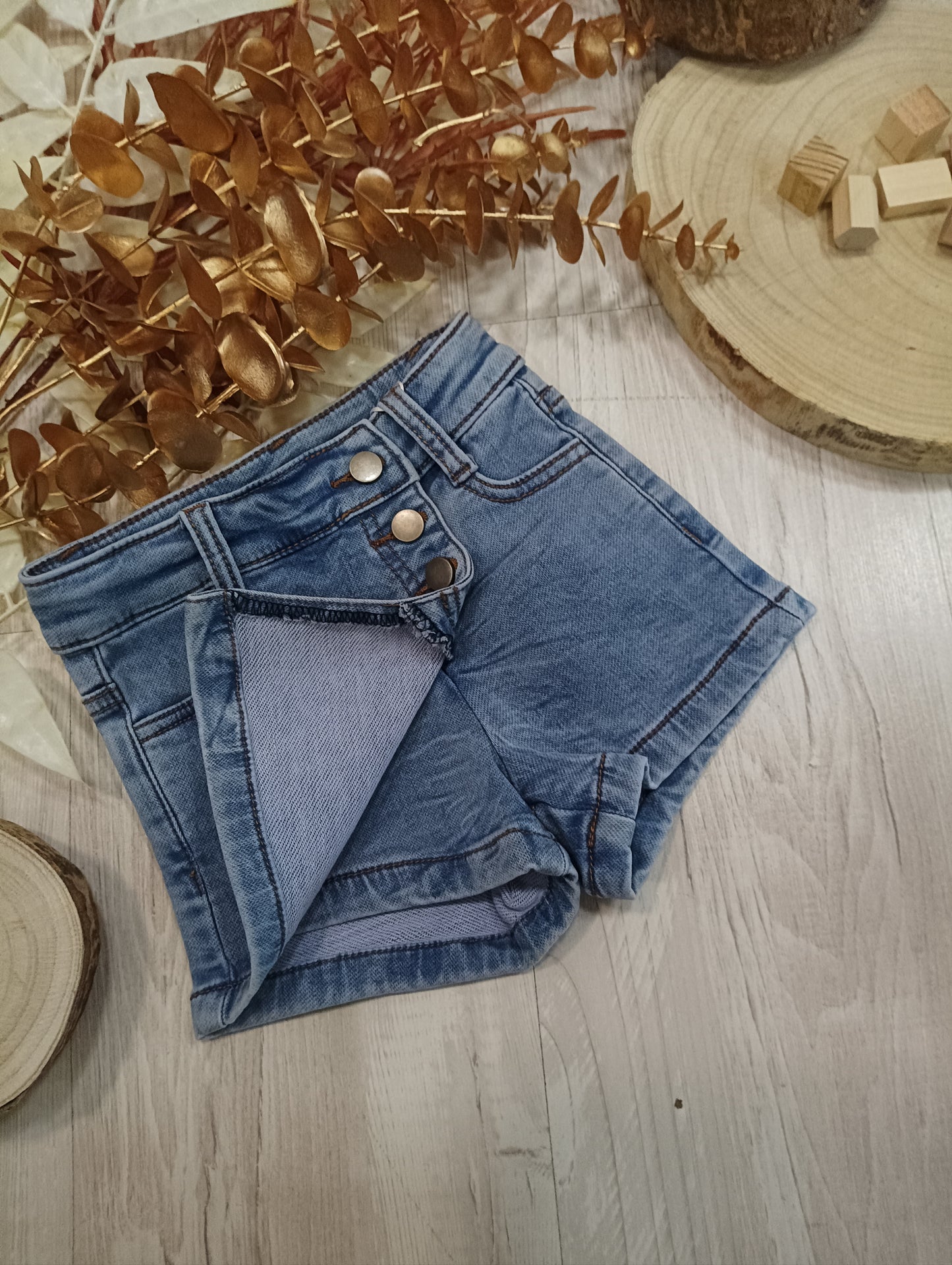Shorts Invernale Modello Pantaloncino Gonna in Denim Chiaro con Tre Bottoni Ativo Kids Bambina 12-36 Mesi