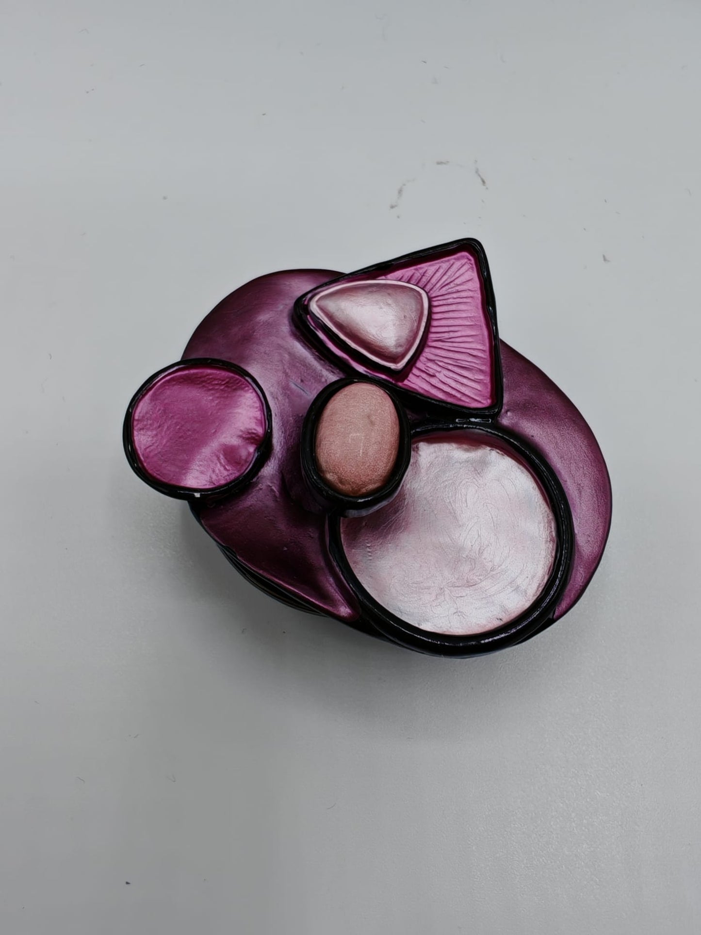 Magnet Brooch With Animal
