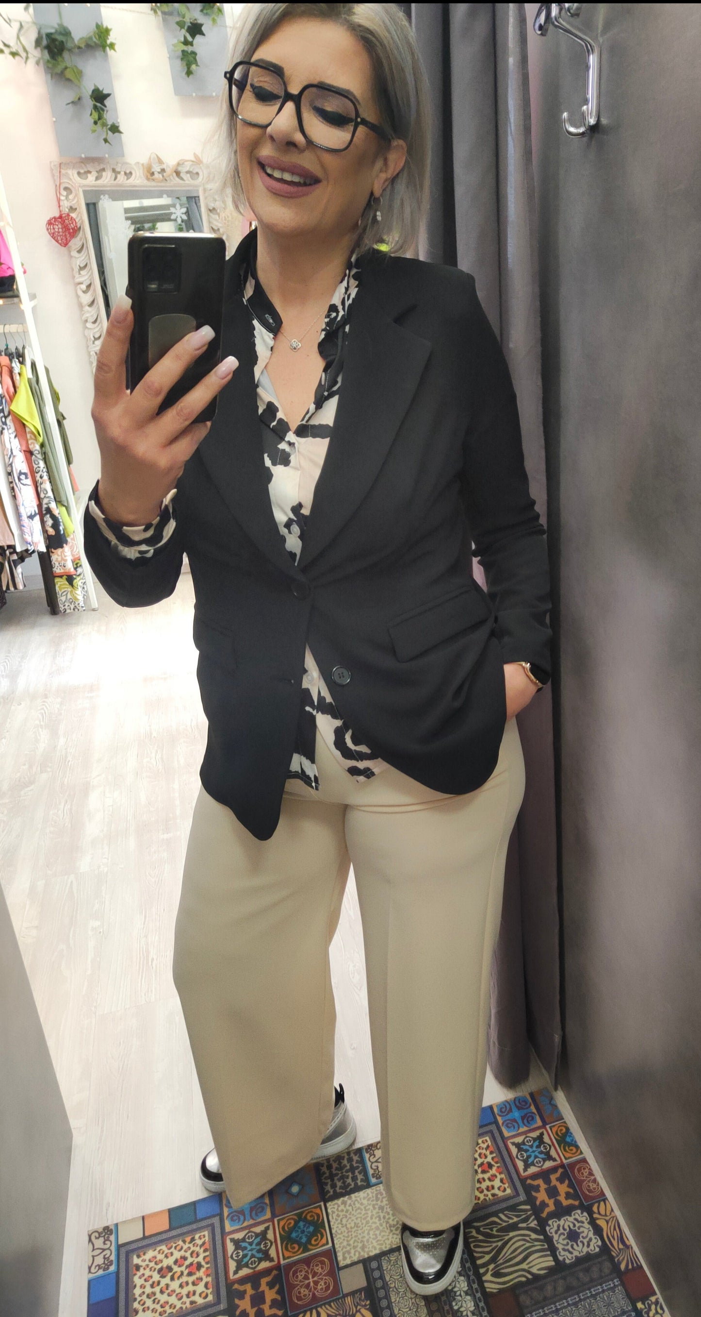 Pantalone Donna a Palazzo Elasticizzato Modello Wide con Pinces