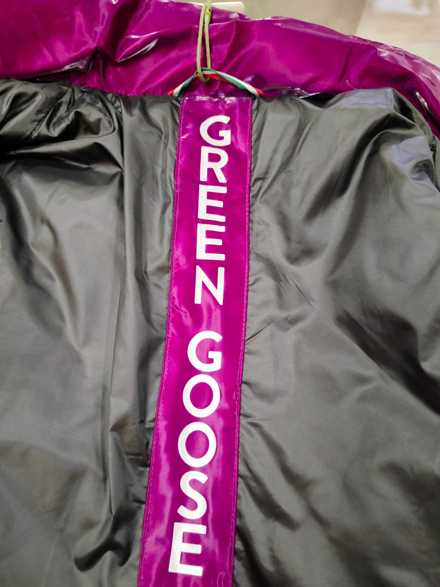 Piumino Donna con Cappuccio Removibile color Ciclamino Trapuntato a Rombi Green Goose