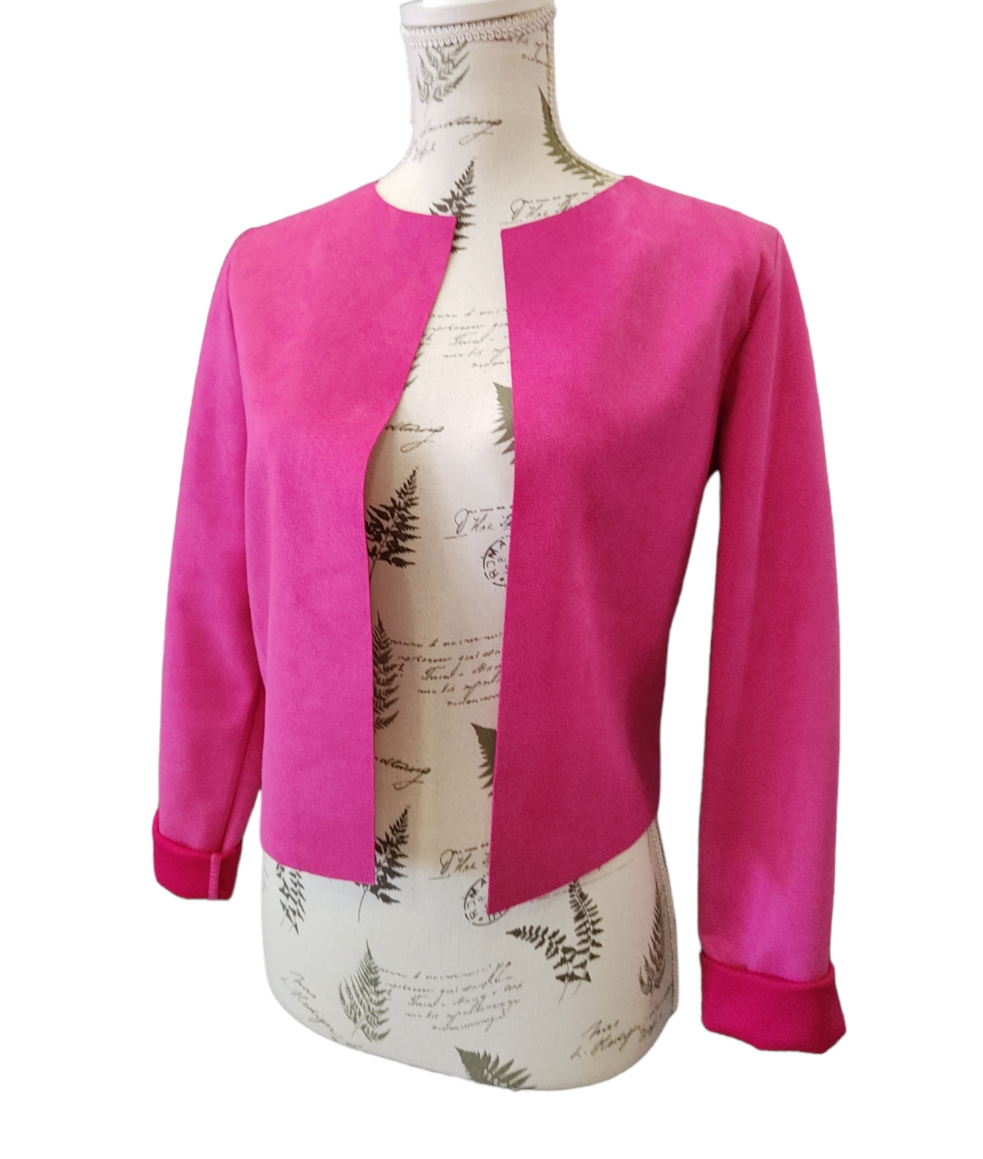 Shoulder cover in suede fabric