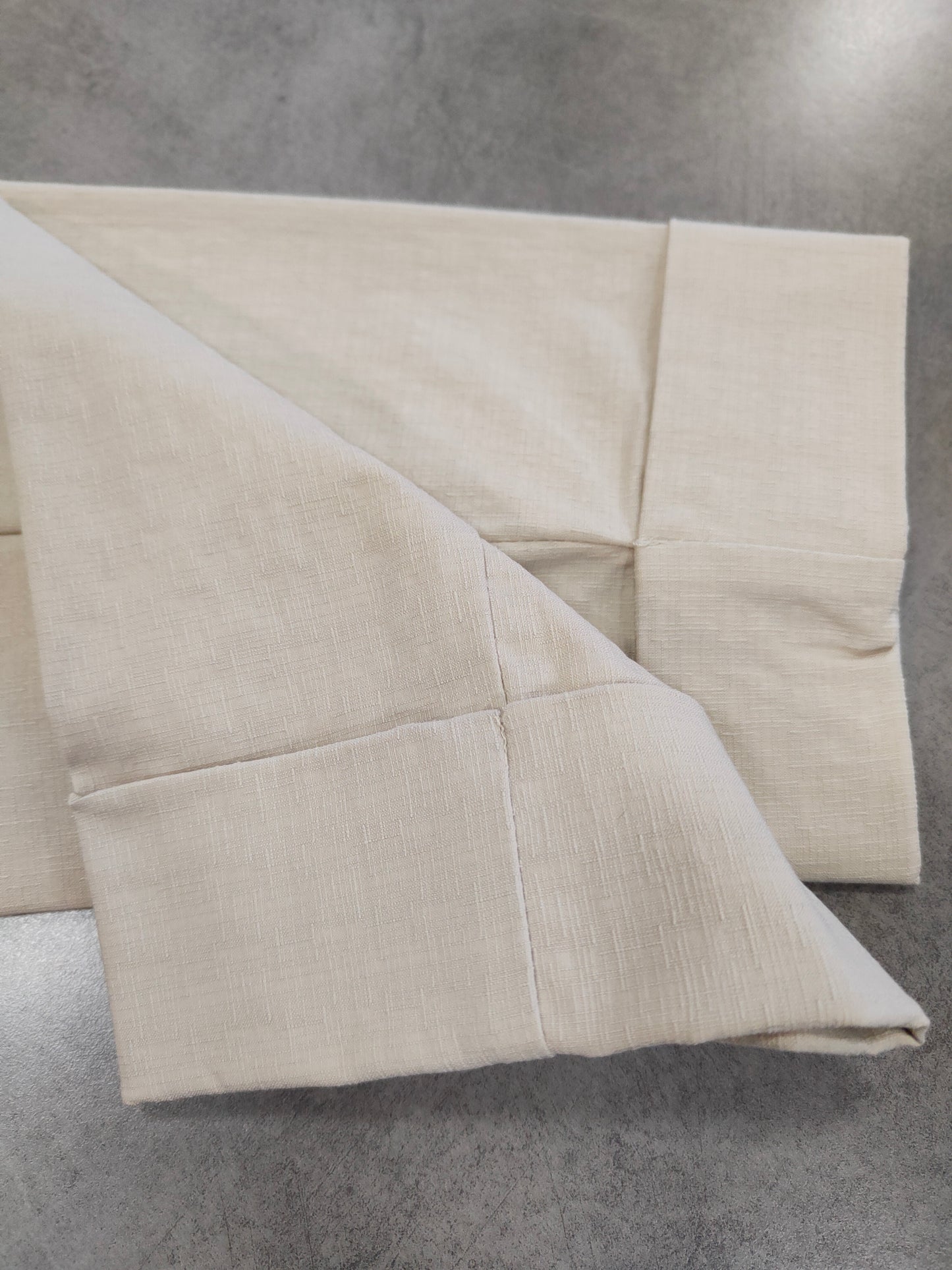 Pantalone a Sigaretta Primaverile con Risvolto