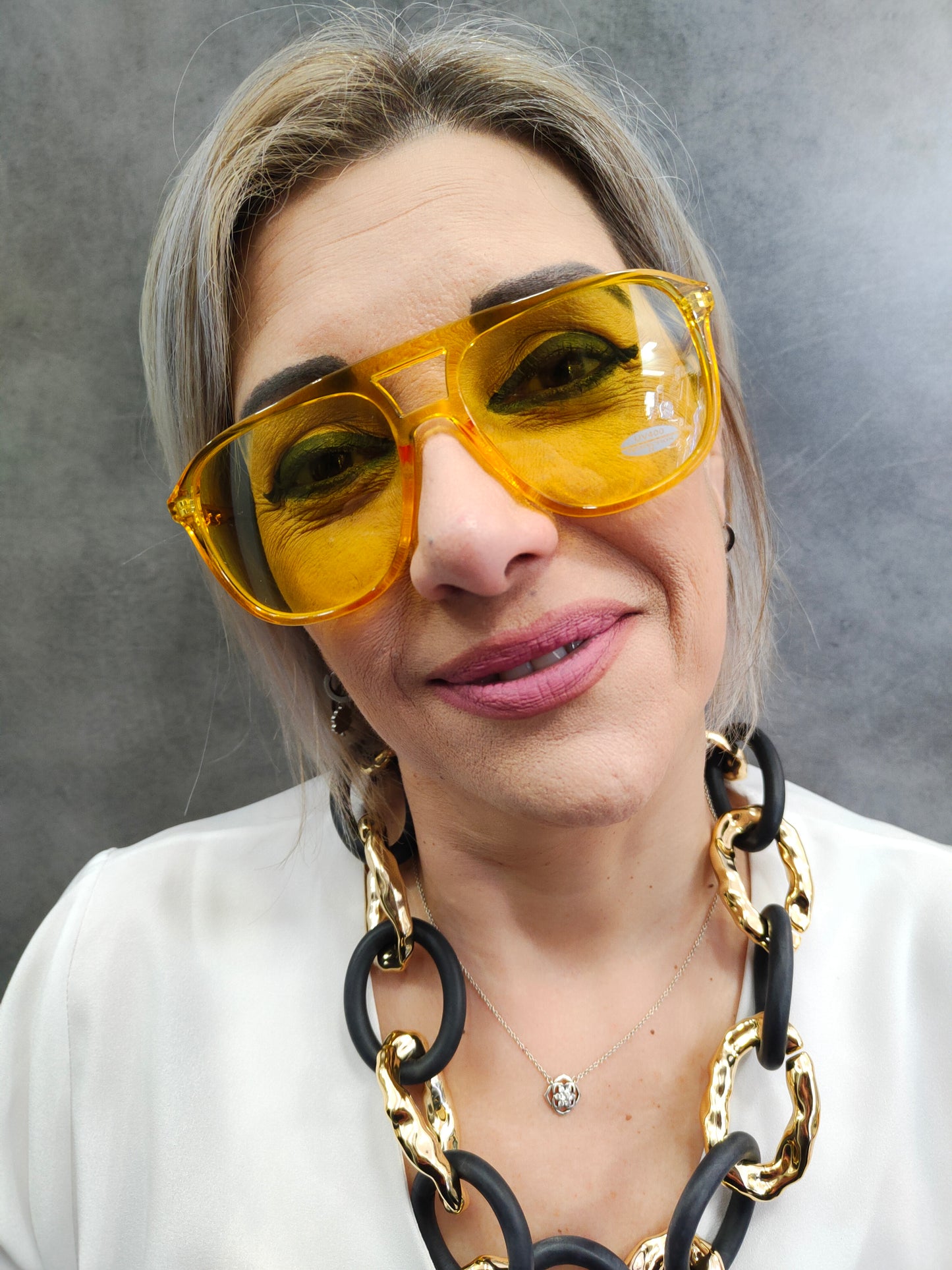 Occhiale da Sole Donna con Montatura in Plastica Trasparente Color Giallo