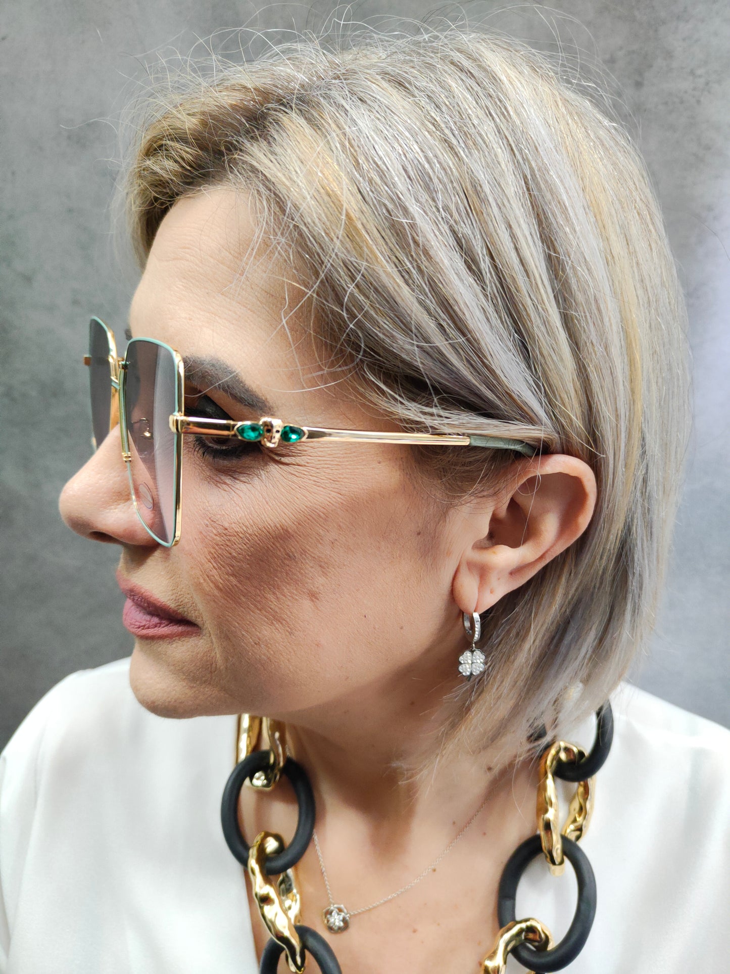Occhiale da Sole Donna Montatura Squadrata in Metallo Verde Tiffany Lenti Fumé