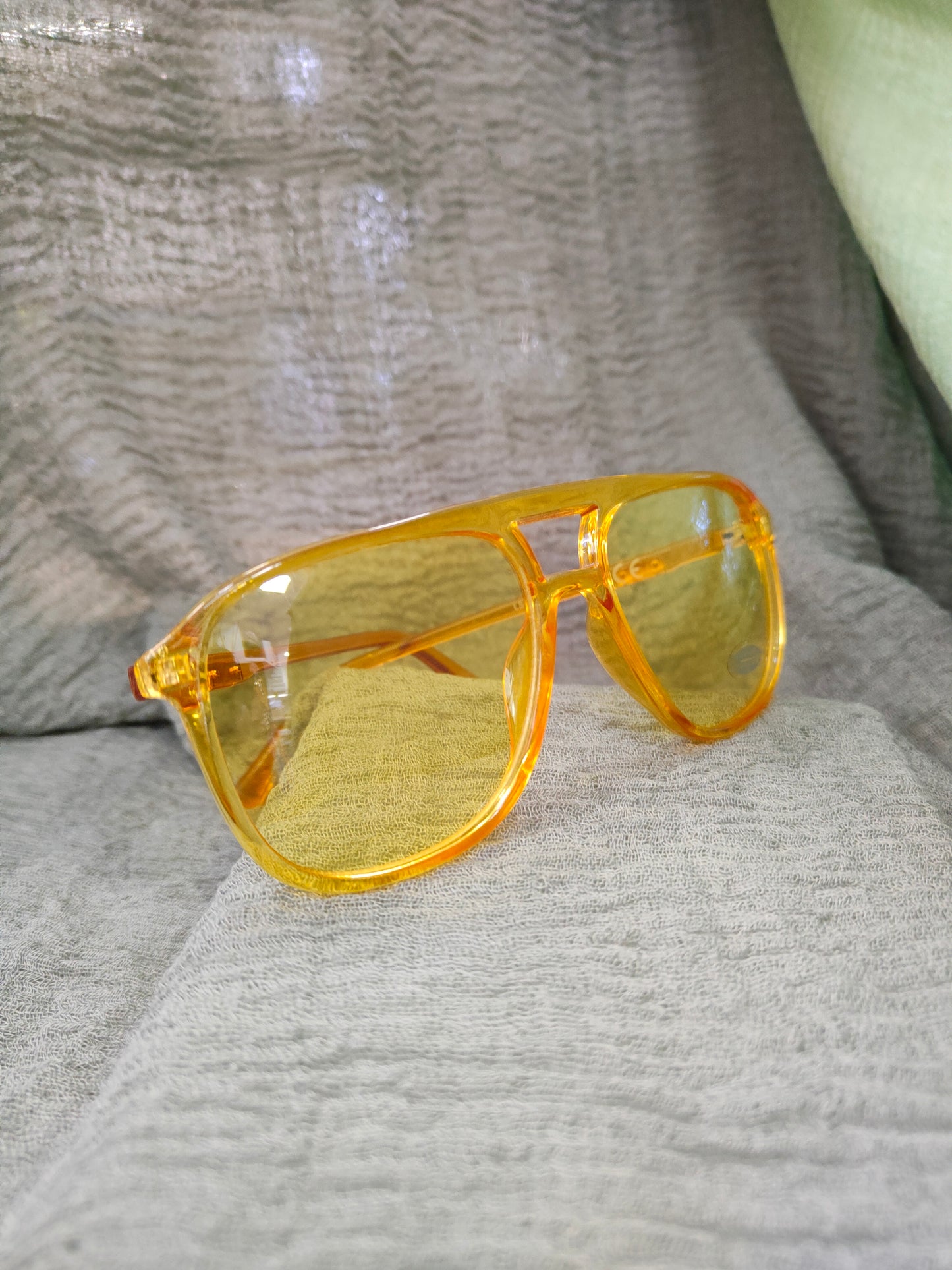 Occhiale da Sole Donna con Montatura in Plastica Trasparente Color Giallo