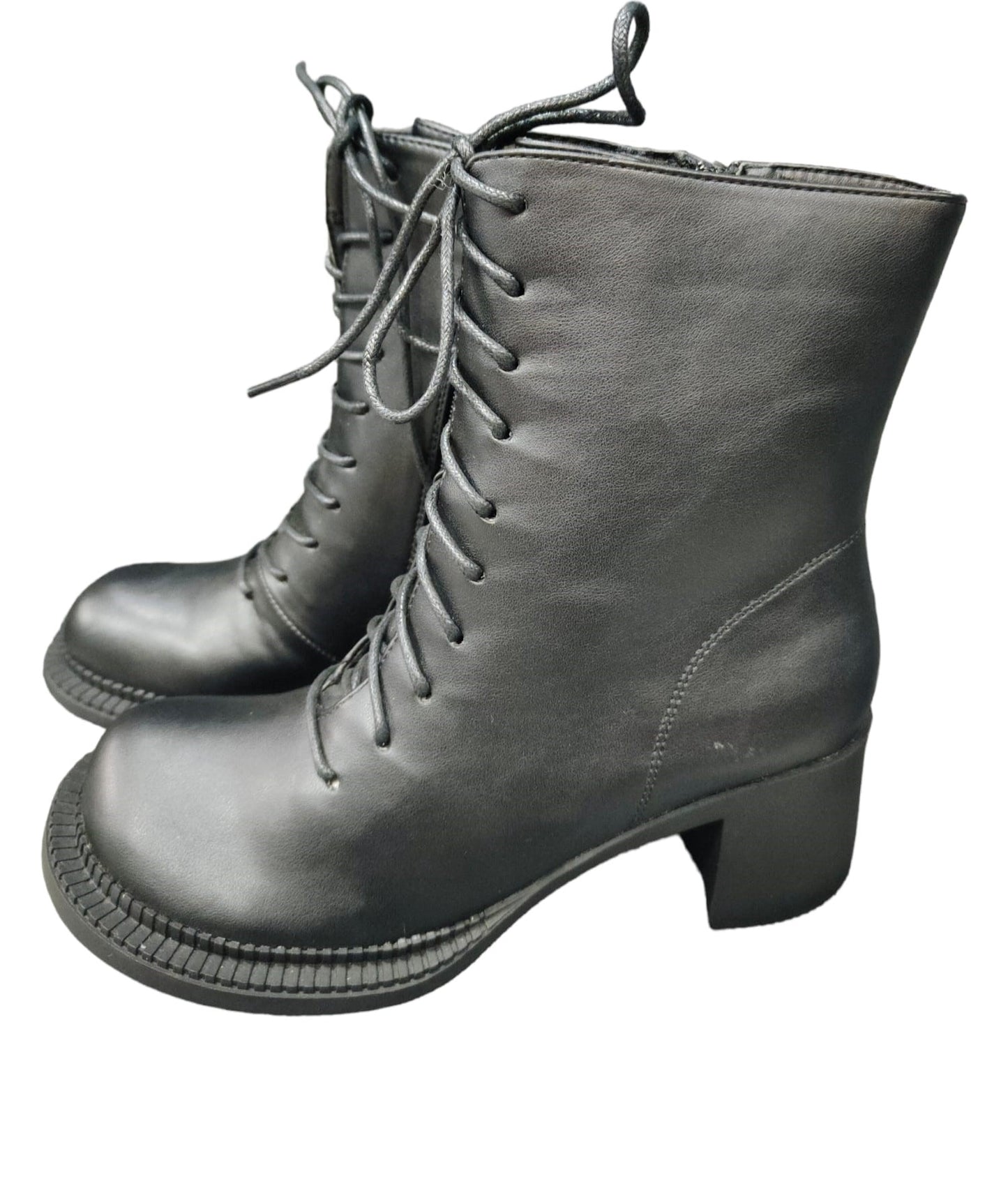 Stivaletto Donna in Eco Pelle Nero con Suola in Tono Leggero Tacco Chiusura Lampo e Lacci