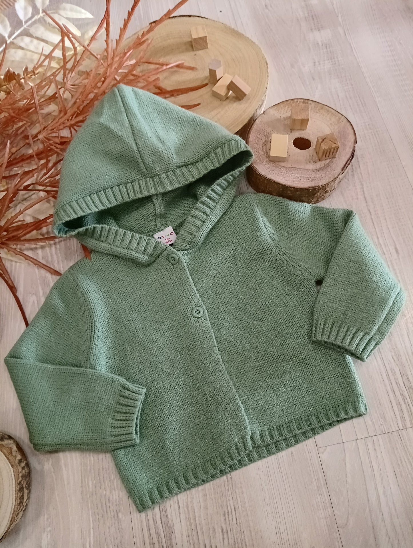 Cardigan in Maglia con Bottoni e Cappuccio Verde Pastello Ativo Kids Bambina 6-36 Mesi