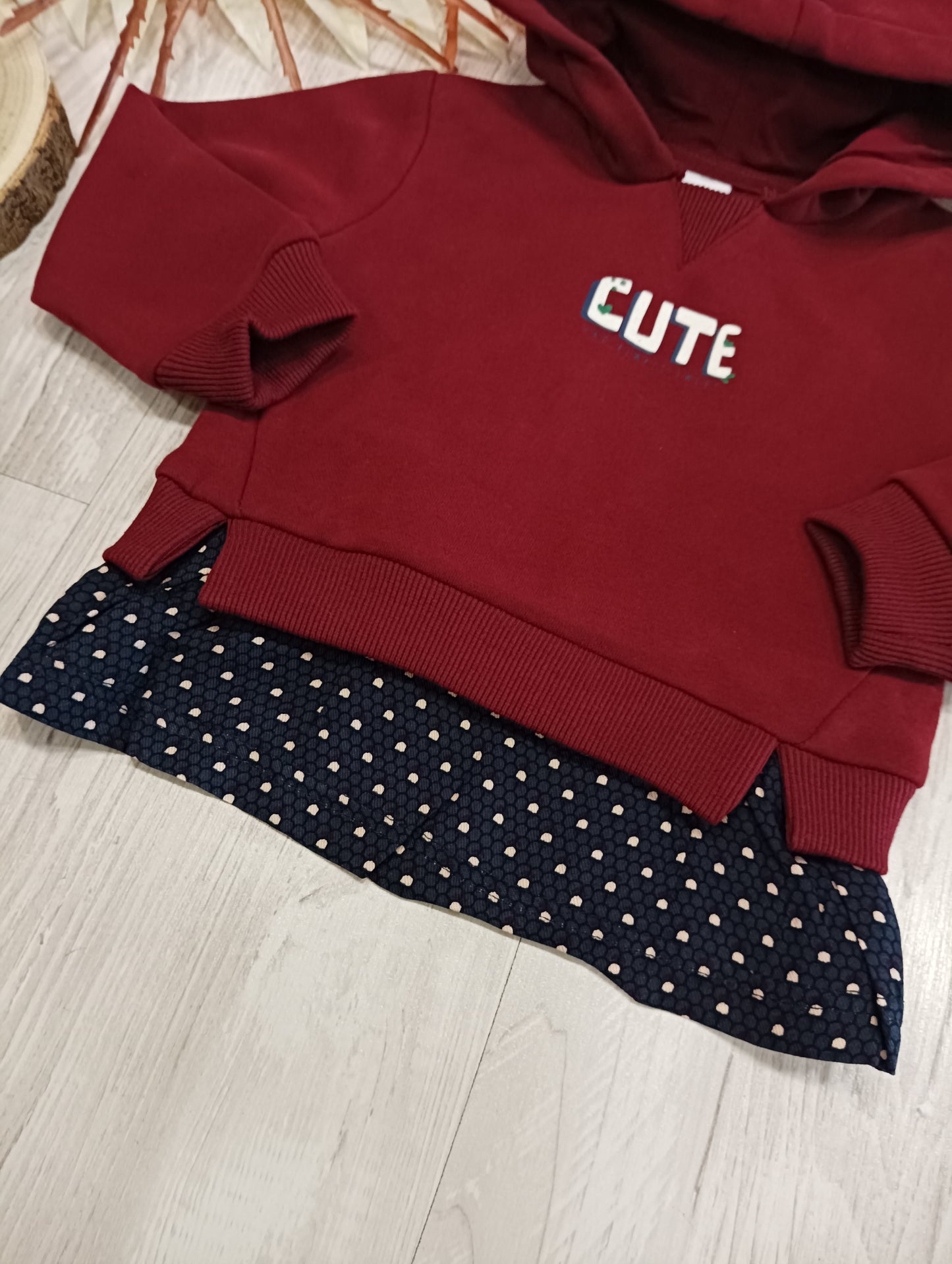 Felpa Bordeaux Interno Felpato con Cappuccio e Finta Camicia Blu a Pois Ativo Kids Bambina 12-36 Mesi