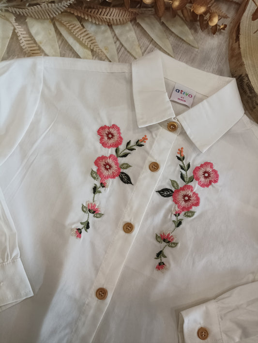 Camicia Bianca Stondata con Bottoni Beige Ricamo Floreale sul Davanti Ativo Kids Bambina/Ragazza 4-12 Anni