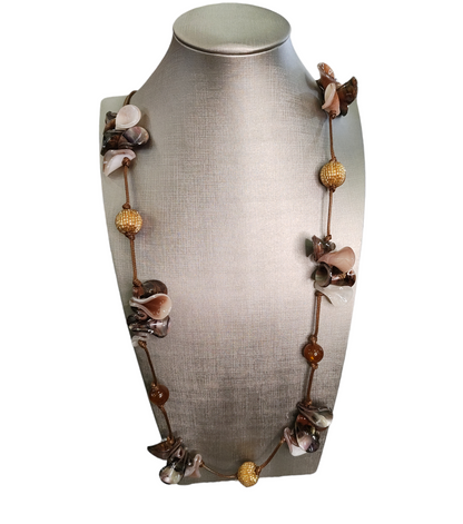 Collana Donna In Cordoncino Cerato Con Petali in Resina e Sfere di Perline