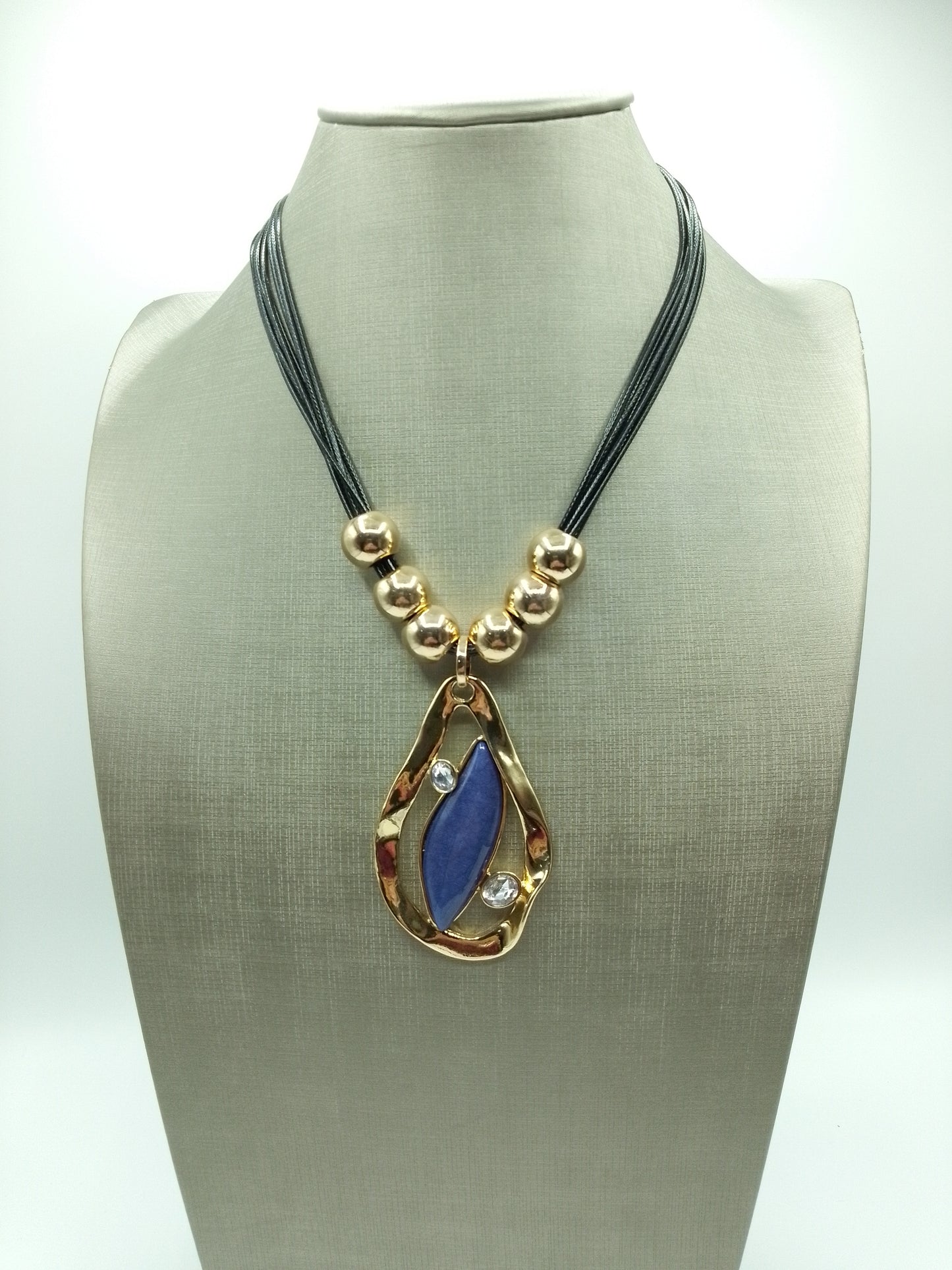 Collana Donna Girocollo con Centrale a Forma di Goccia Blu